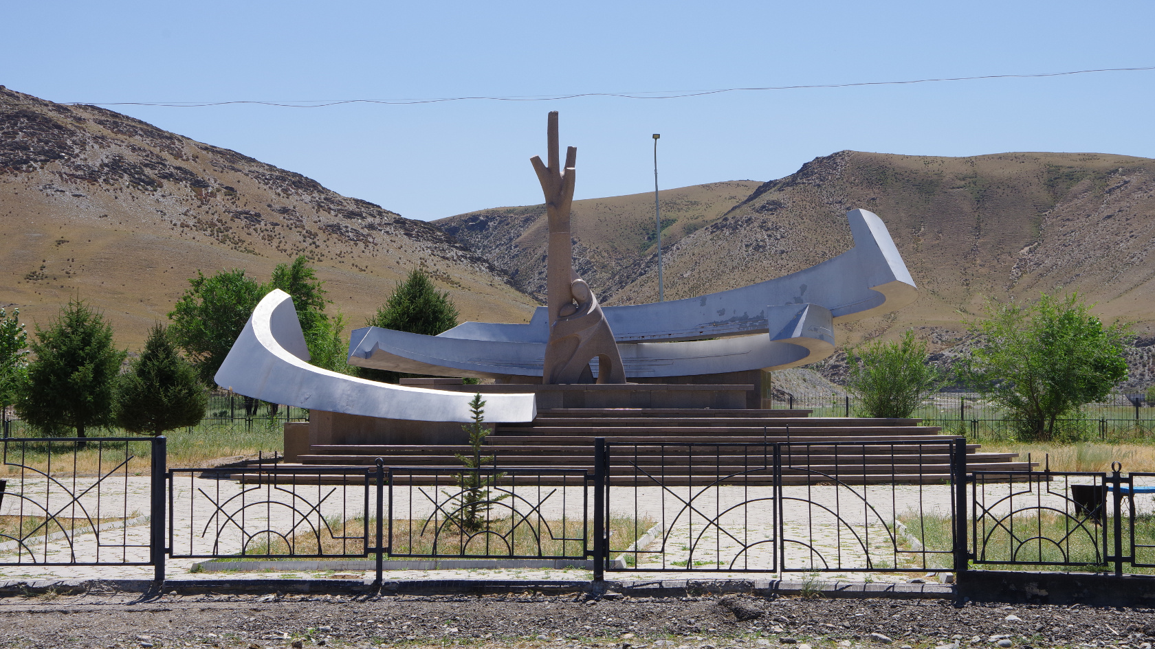 Ein Denkmal erinnert an die Flut