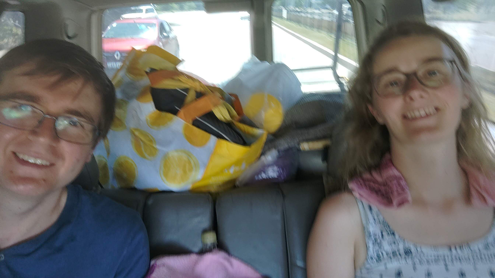 Voll bepackt und mit nassen Handtüchern ausgestattet